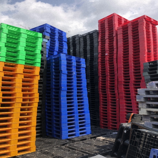 Pallet nhựa bán ở đâu? Ưu điểm nổi bật của sản phẩm này là gì?